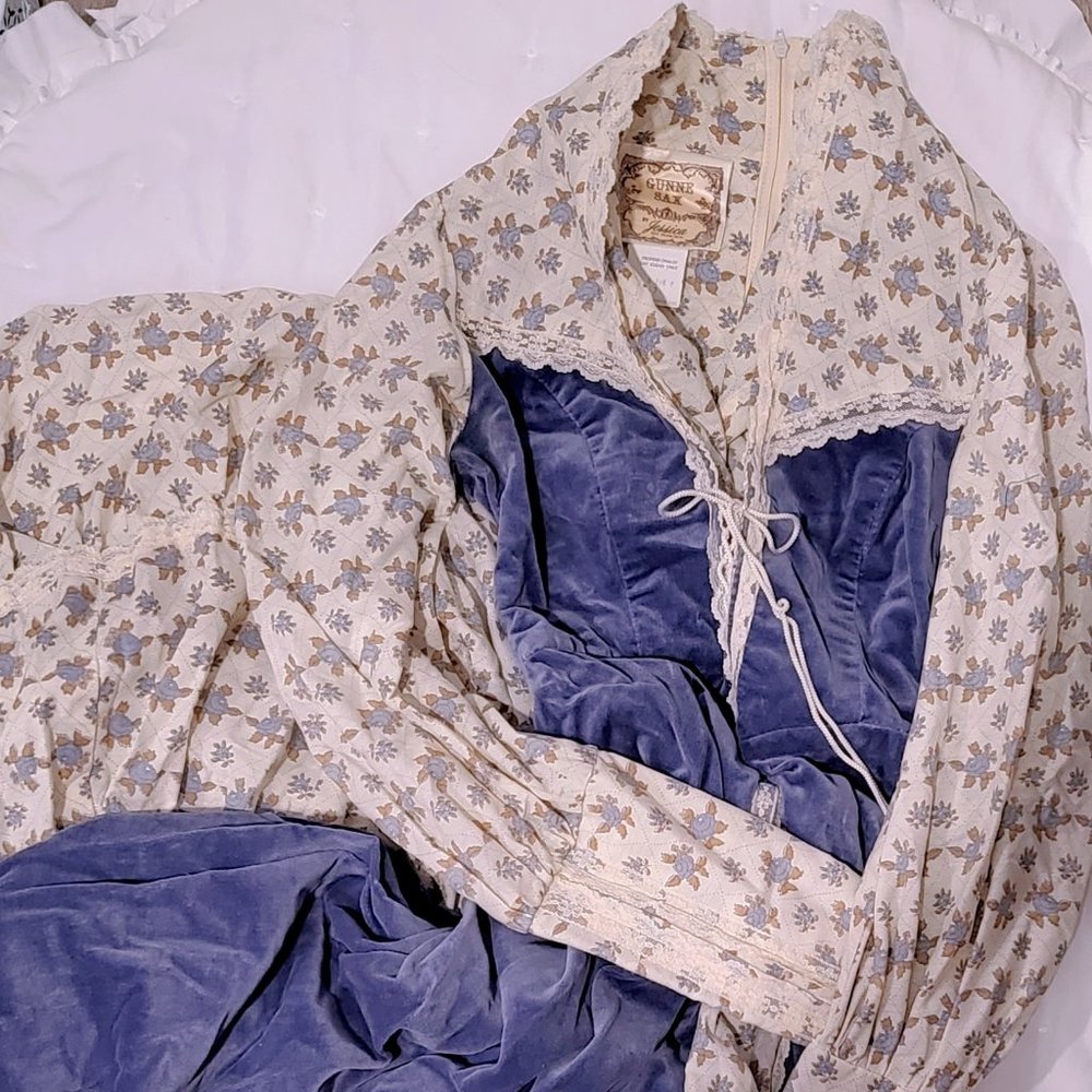 Blue Velveteen Rose Corset Gunne Sax Maxi